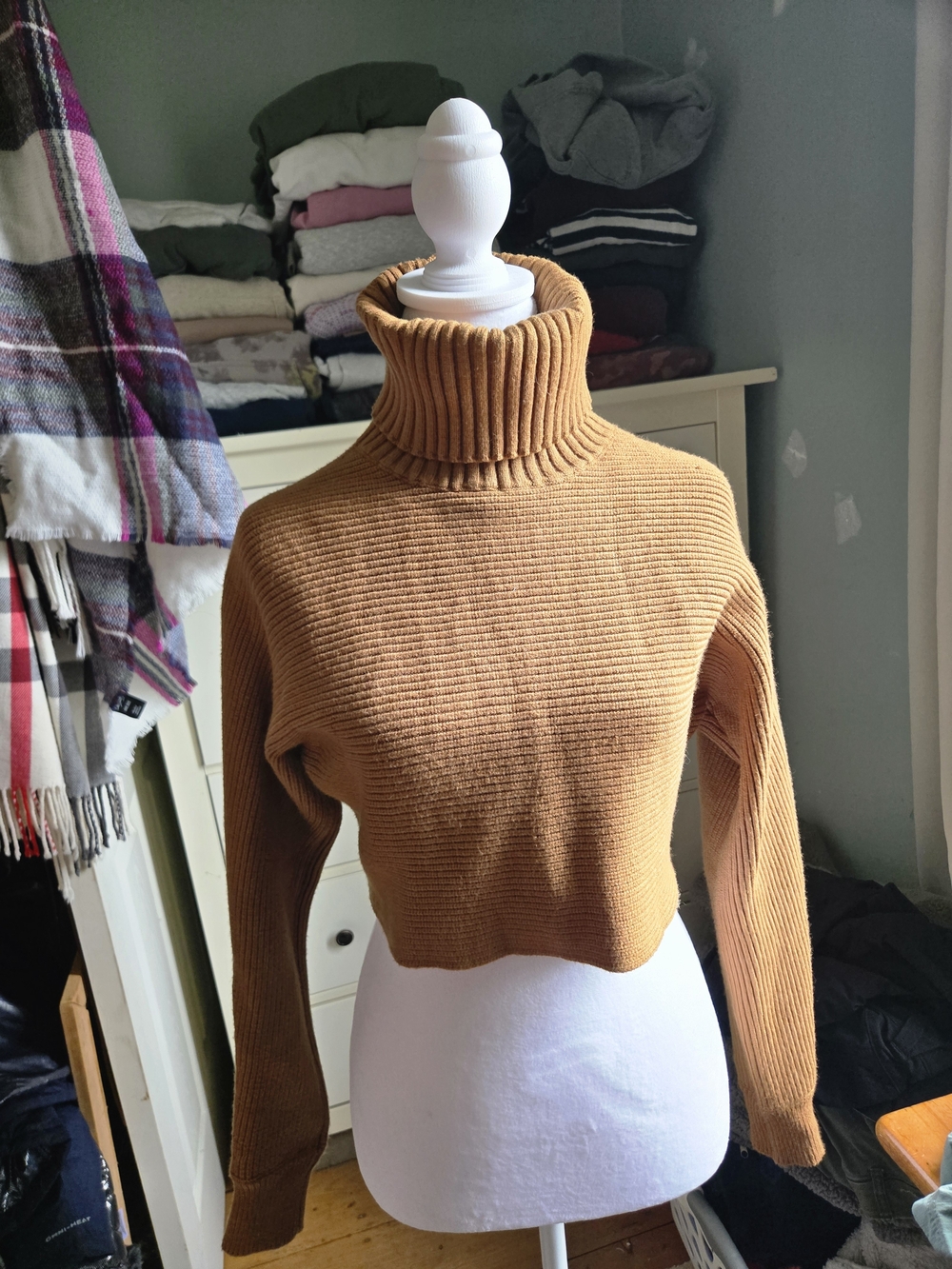 House of Harlow 1960 Cropped Ribbed Turtleneck Sweater - Camel